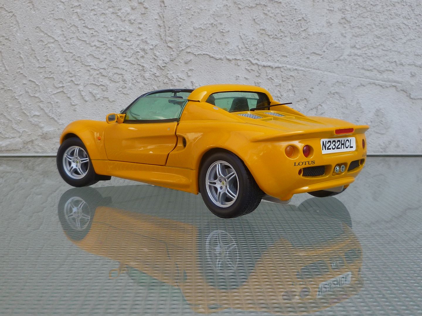lotus diecast